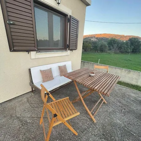 Casa de Férias Almyra Seaside Plitra