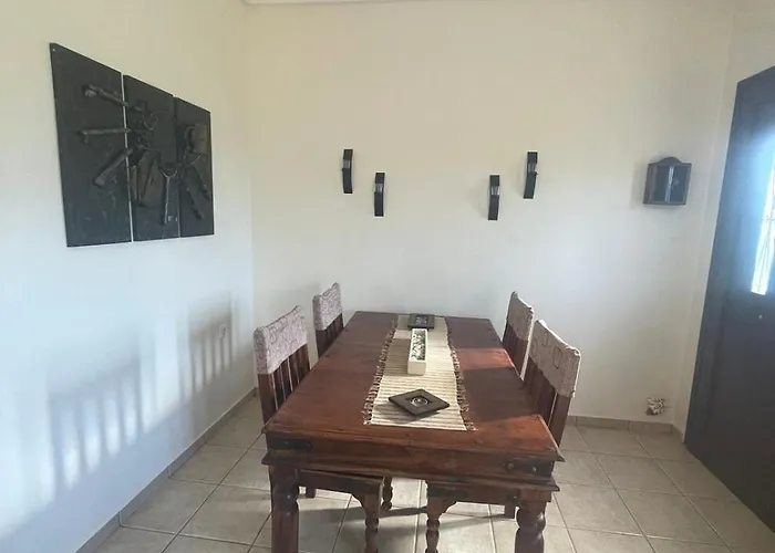 Almyra Seaside Plitra